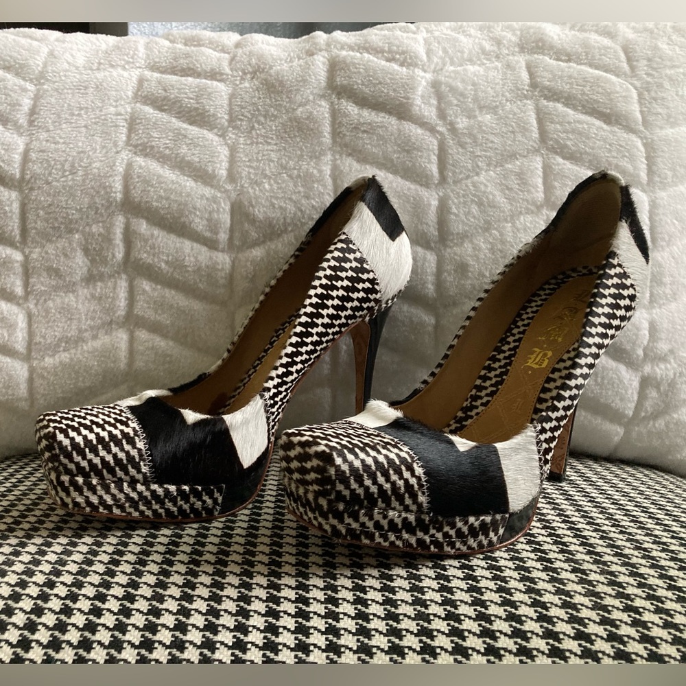 L.A.M.B Houndstooth Juva Calf Hair platform Heels, ORG Box&Dust bag! - Picture 2 of 16